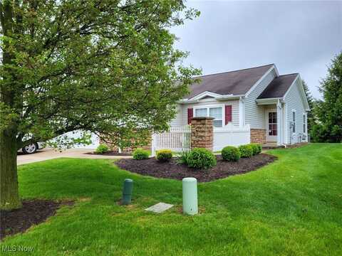 5495 Peachtree Lane N, Parma, OH 44134