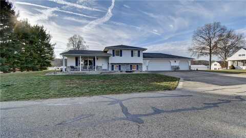 310 Center Street, Tuscarawas, OH 44682