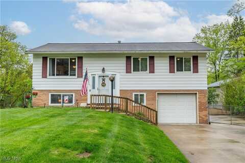 3301 Lullaby Lane, Clinton, OH 44216