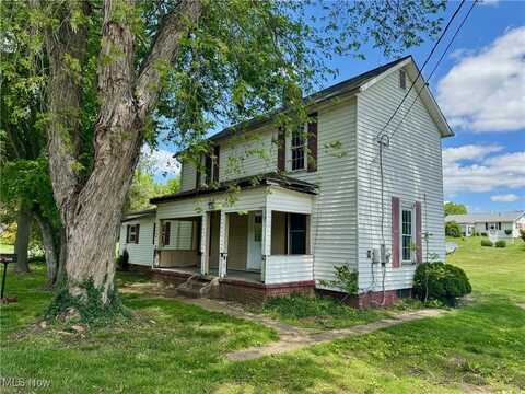 1334 Dewey Street, Dresden, OH 43821