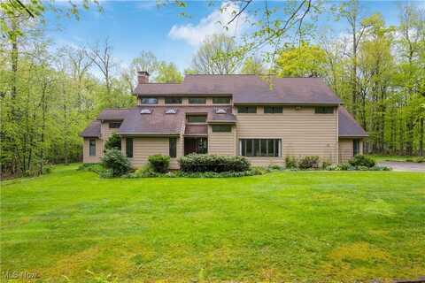 8880 Galloway Trail, Novelty, OH 44072