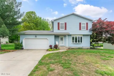 652 Meadowland Drive, Hubbard, OH 44425