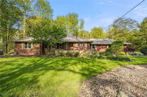 1021 Warner Road SE, Brookfield, OH 44403