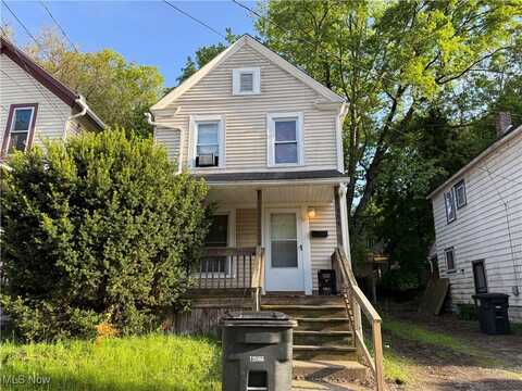 384 W Bartges Street, Akron, OH 44307