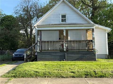 582 Corice Street, Akron, OH 44311