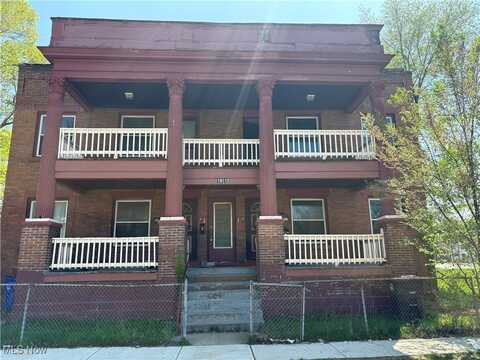 10512 Greenlawn Avenue, Cleveland, OH 44108