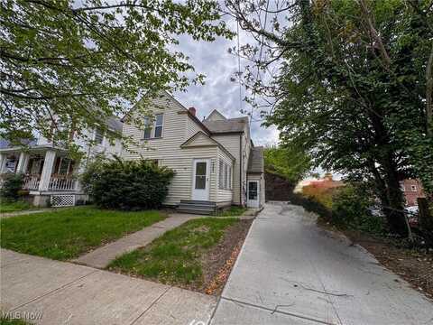 2018 Robin Street, Lakewood, OH 44107