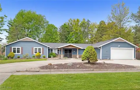 12228 Windcliff Road, Strongsville, OH 44136