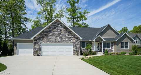 1328 Victory Hill Lane, Austintown, OH 44515