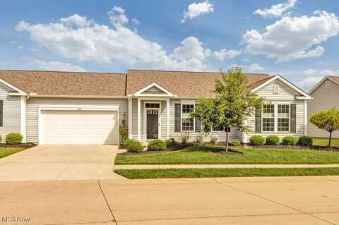 8691 Wakefield Run, North Ridgeville, OH 44039