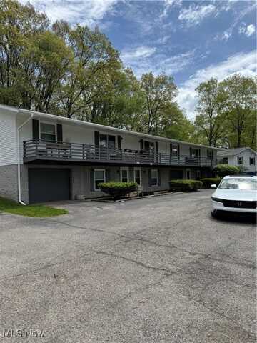 3029 N Turkeyfoot Road, Akron, OH 44319