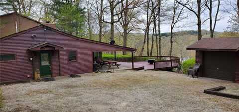 25 Edgewood Road, Perrysville, OH 44864