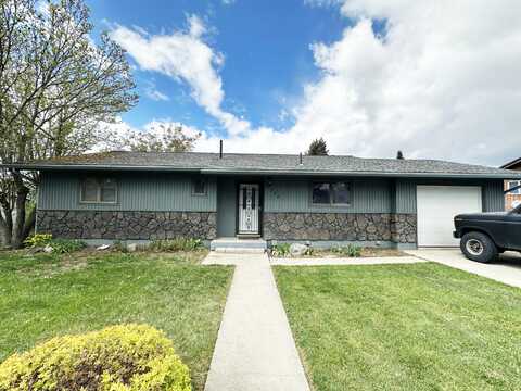 824 CHESTER ST, COLVILLE, WA 99114