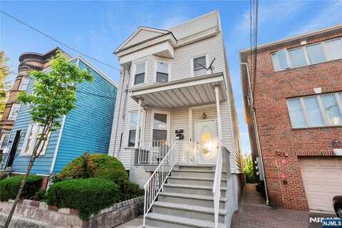 73 Anderson Avenue, Fairview, NJ 07022