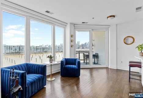 600 Harbor Boulevard 903, Weehawken, NJ 07086