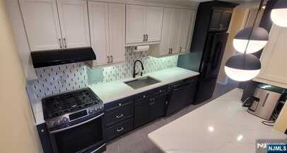 2180 Center Avenue 4D, Fort Lee, NJ 07024