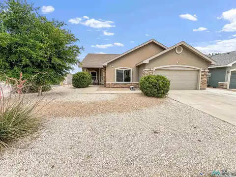 2132 N Homestead Drive, Hobbs, NM 88240