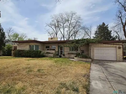 1131 Tracy Place, Carlsbad, NM 88220