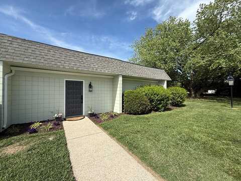 195 (E6) South Drive, Kilmarnock, VA 22482