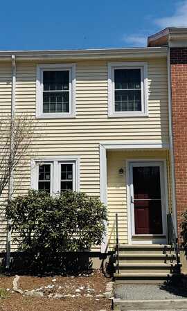 123 Fox Hollow Way, Manchester, NH 03104