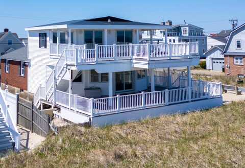 103 Ocean Drive, Seabrook, NH 03874