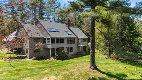 18 The Seasons, New London, NH 03257