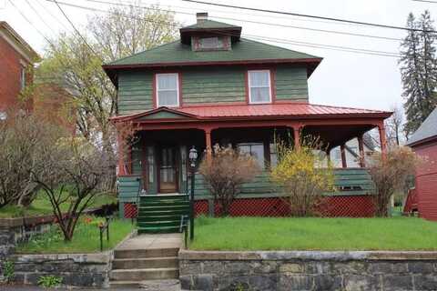 182 Madison Avenue, Berlin, NH 03570