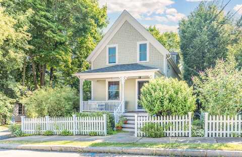 87 Ash Street, Portsmouth, NH 03801