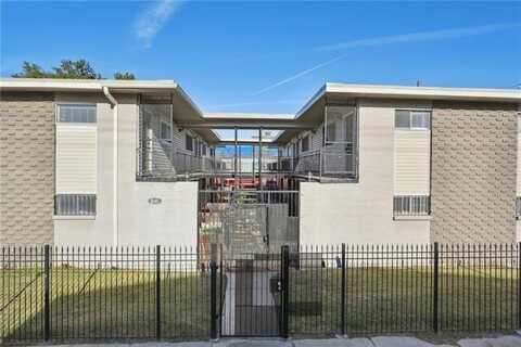 2601 CARONDELET Street, New Orleans, LA 70117