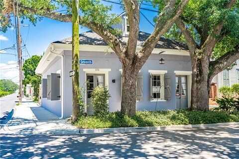 939 SEVENTH Street, New Orleans, LA 70115