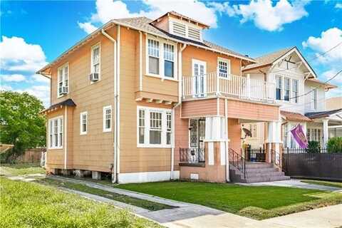 2315 PENISTON Street, New Orleans, LA 70115