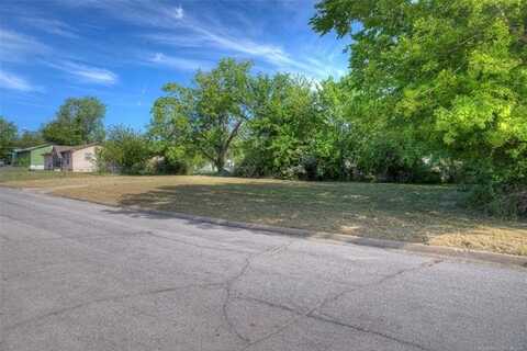 407 E 58th Street N, Tulsa, OK 74126