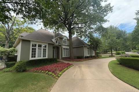 3661 S Lewis Avenue, Tulsa, OK 74105
