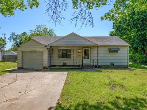 1446 S Hickory Avenue, Bartlesville, OK 74003