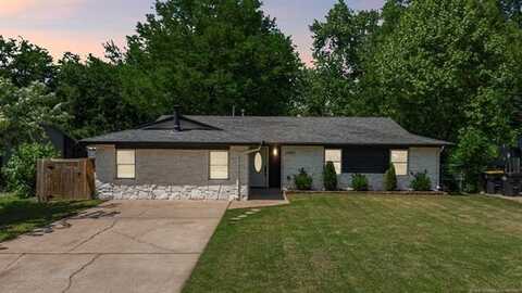 28505 E 139th Street S, Coweta, OK 74429