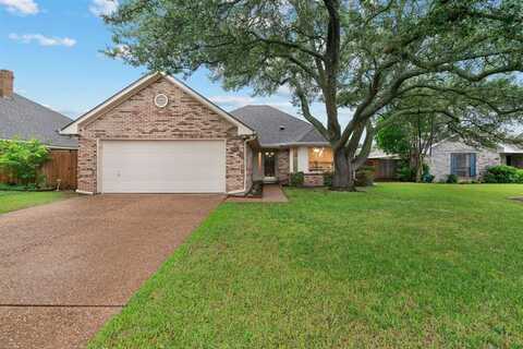 7724 Harmony Drive, Fort Worth, TX 76133