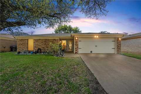 2205 Skylark Drive, Woodway, TX 76712