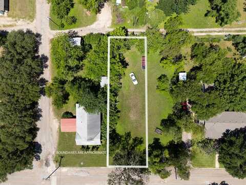 805 N Harrison, West, TX 76691