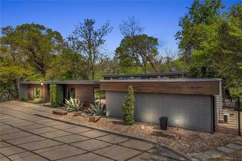 2517 Wooded Acres Drive, Waco, TX 76710
