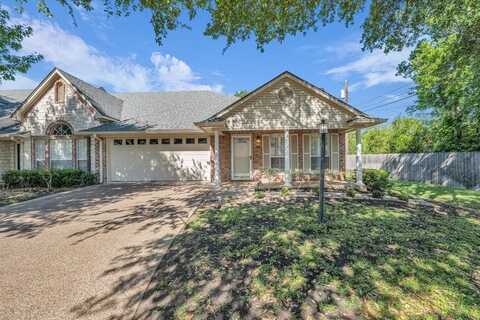 300 Pecan Village Circle, Waco, TX 76710