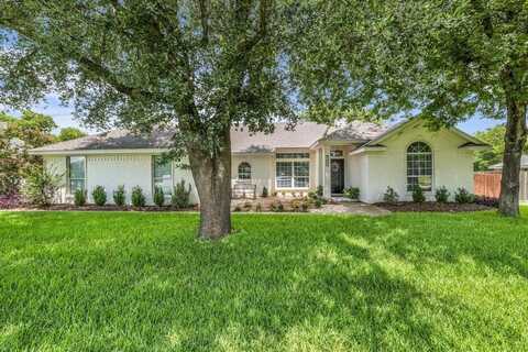 11209 Tree Lake Drive, Waco, TX 76708