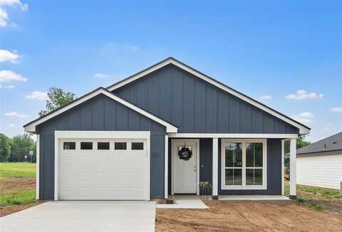 383 E Burleson Street, Mart, TX 76664