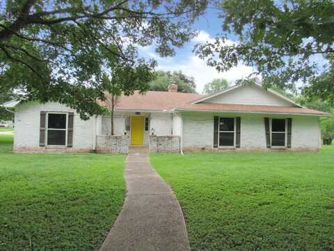 1516 E McLennan Avenue, Mart, TX 76664