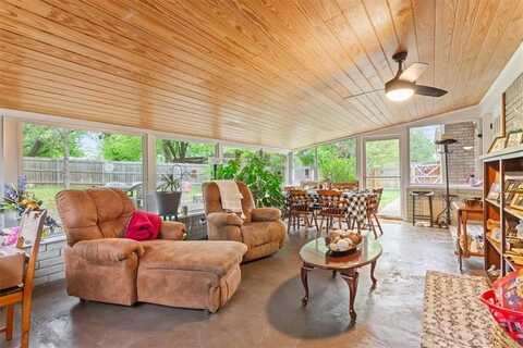 2103 White Street, Clifton, TX 76634