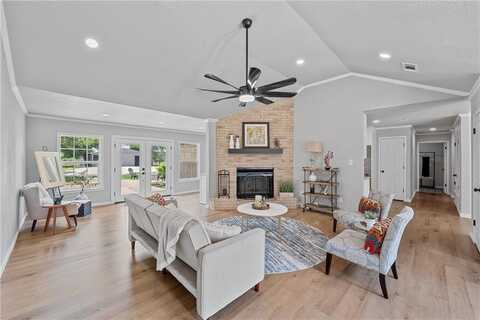 1648 Old Ranch Road, China Spring, TX 76633