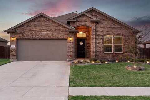 572 Redding Drive, Saginaw, TX 76131