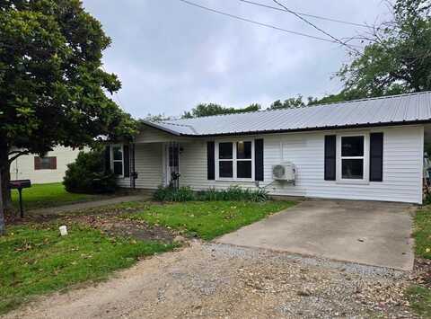 204 S Goddard Street, Mart, TX 76664