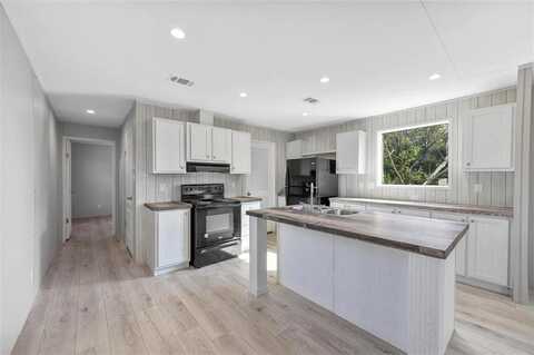 6303 N Oklahoma Trail, Granbury, TX 76048
