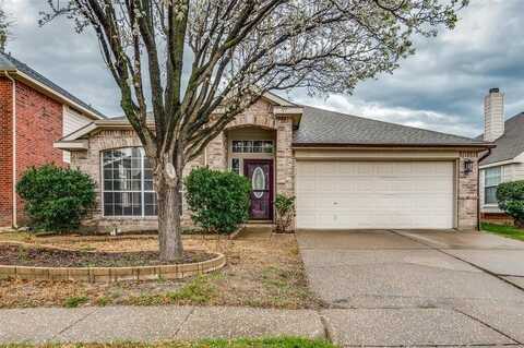 717 Silverbrook Drive, Saginaw, TX 76179