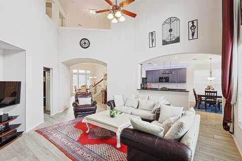 501 Maple Leaf Lane, McKinney, TX 75071